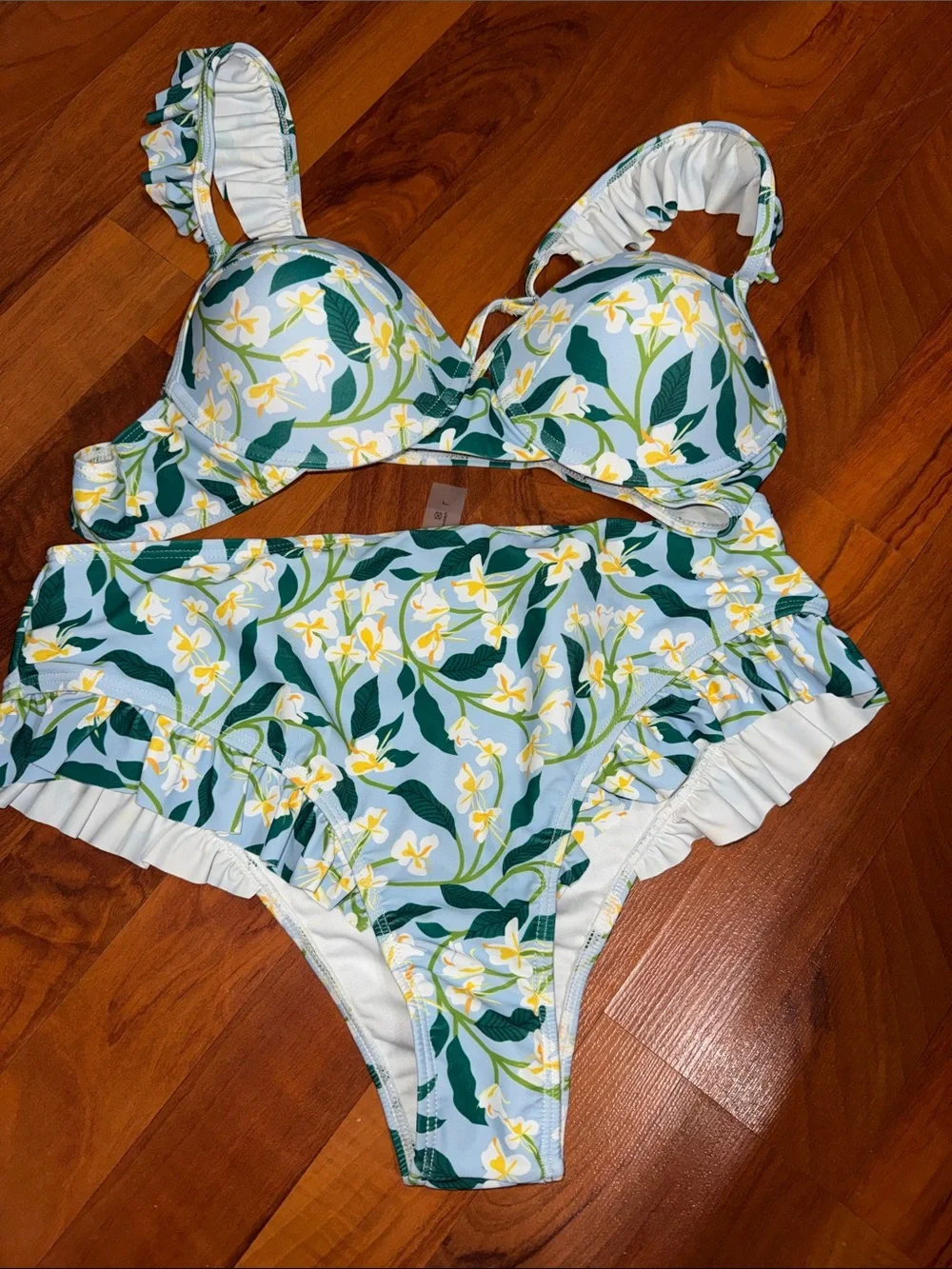 NWT Floral High-Waist Bikini Set with Matching Sarong L cover up